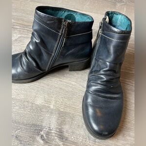 Pikolinos Slouch Black Leather Ankle Boots- 37‎